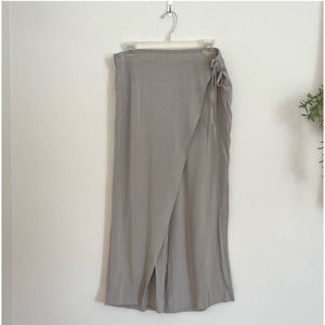 Soft Surroundings | Grey Crossover Pull On Pants | Medium